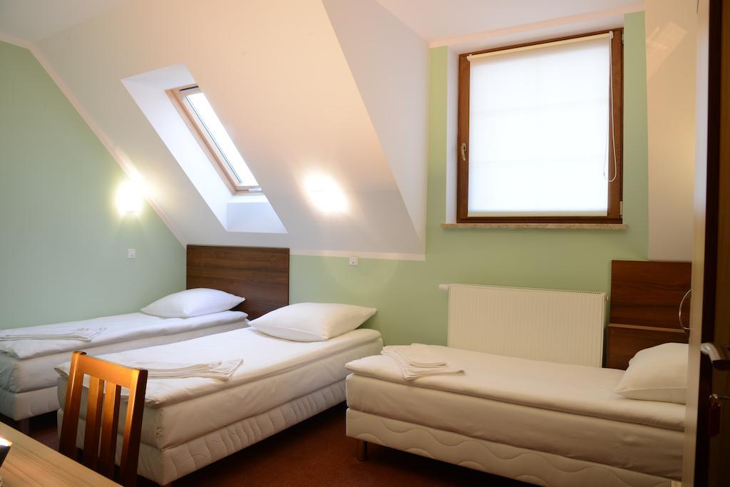 ホテルVera Sulechów 部屋 写真